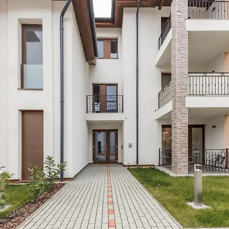 Apartment Honved77-79 By Bltn *