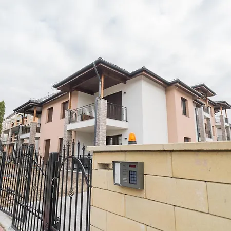 Honvéd77-79 By Bltn Appartamento Balatonlelle